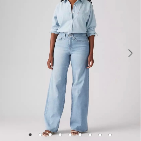 Levi’s 318 SHAPING WIDE LEG WOMEN'S JEANS - Picture 1 of 7